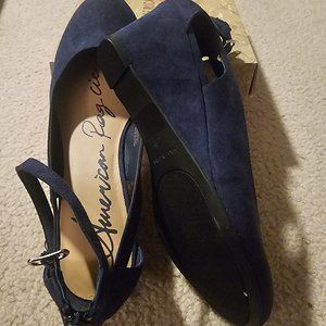 Ladies Shoes